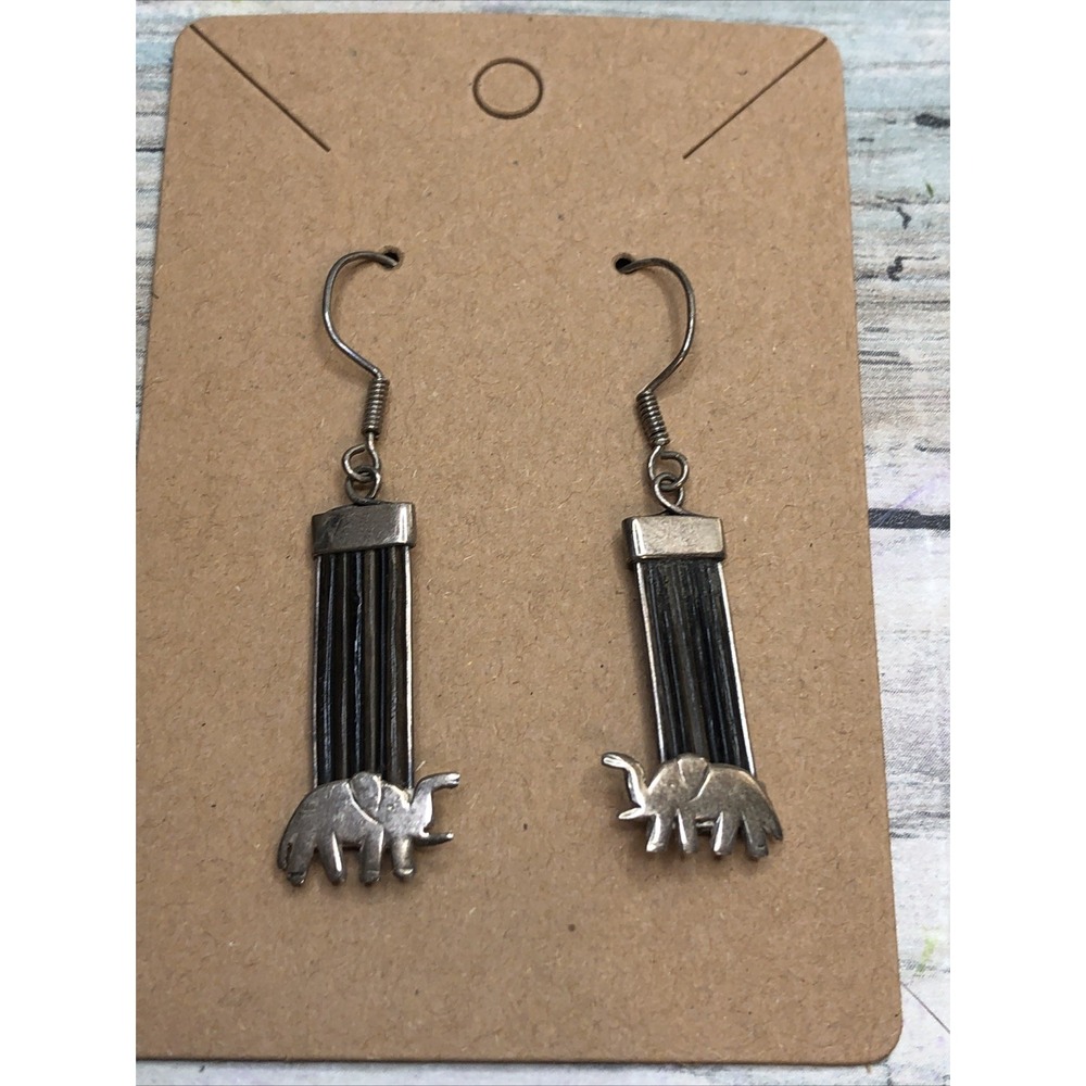 Artisan‎ Earrings 925 Sterling Silver Elephant Hand Carved Unique Design Dangle